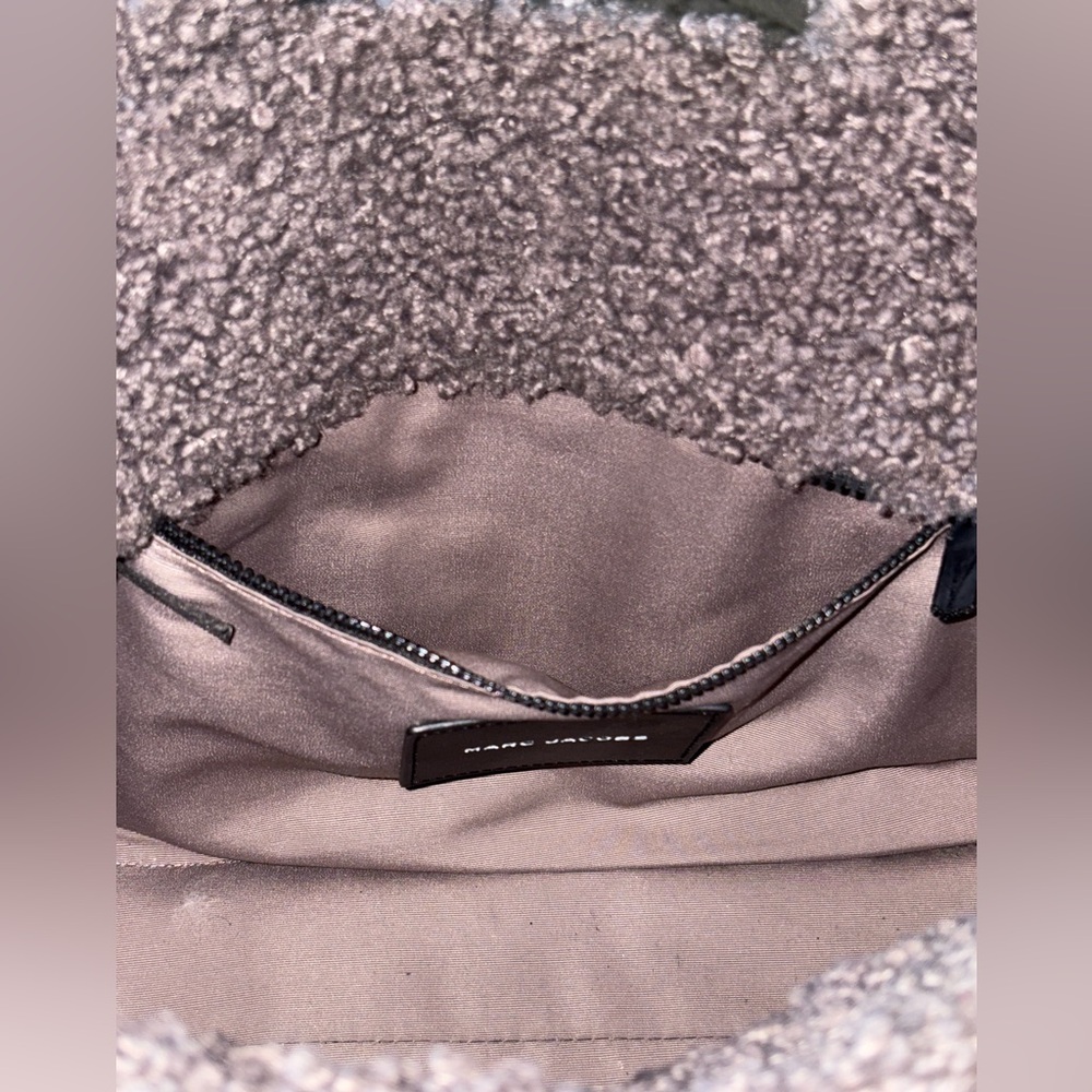 Marc Jacobs The Tote Bag - Picture 4 of 8